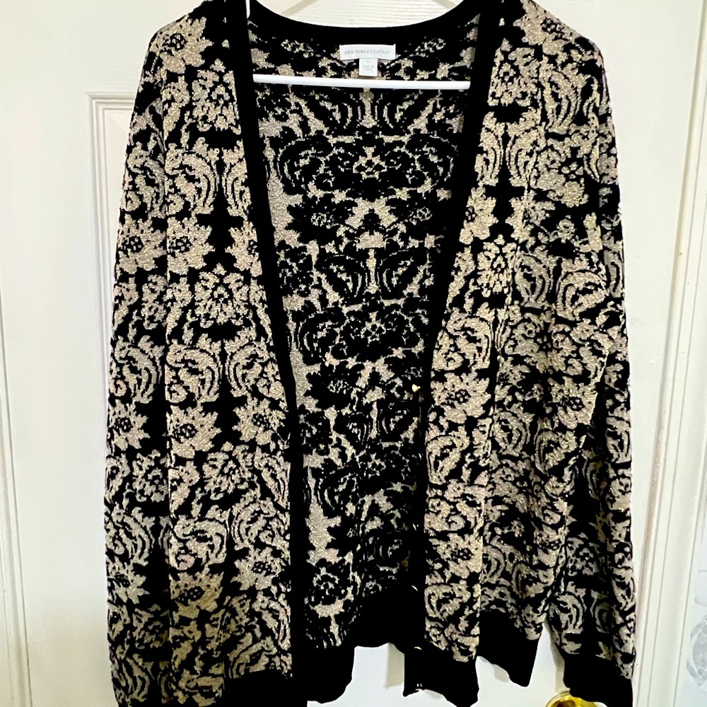 New York & Company Sweater Size XL